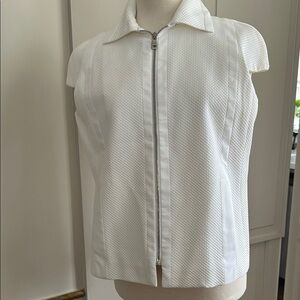 White Textured Zip-Up  sleeves less jacket